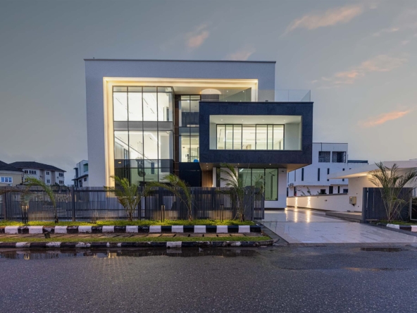 Ultra-Luxury 5-Bedroom Mansion in Ikoyi - Image 4