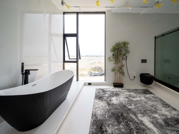 Modern 4-Bedroom Penthouse - Image 1